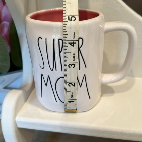 🌷 SUPER MOM Mug by Rae Dunn - Picture 4 of 4